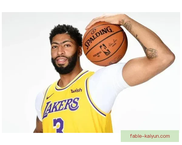 戴维斯在本赛季的表现稳健，持续成为球队的关键影响力。